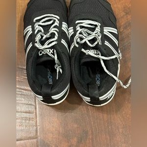 Xero black and white shoes